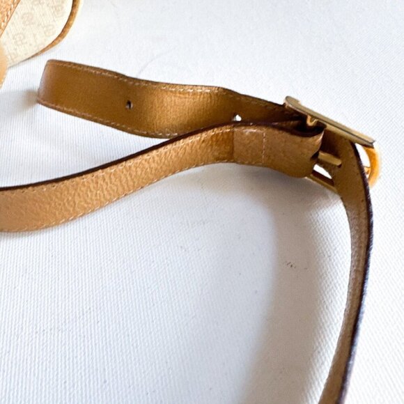 Vintage Paulo Gucci Light Beige Coated Canvas Leather Trim Crossbody Camera bag - Picture 9 of 16